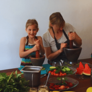 This cooking class is for parents and children.