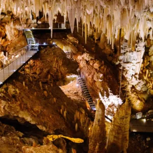 Stalactite and stalagmite in Jewel Cave