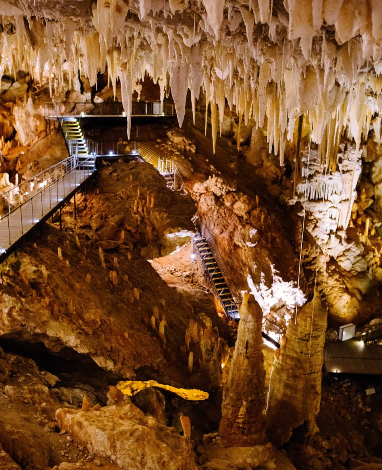 Stalactite and stalagmite in Jewel Cave